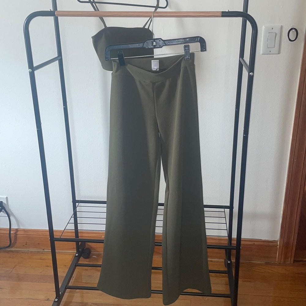 olive green 2 piece crop top and pants. stretchy and flattering fabric